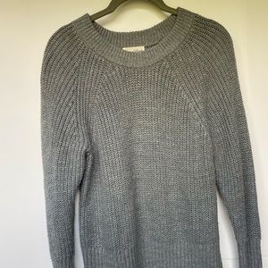 Universal Thread Women’s Knitted Gray Sweater